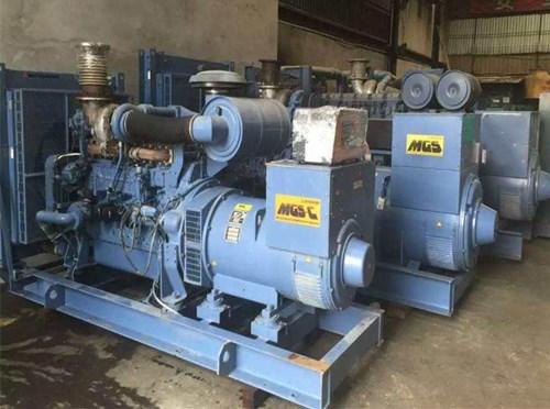 大田发电机组带负载降电压是什么原因照成的？