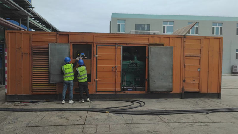 大田如何检查柴油发电机组的机油油位？